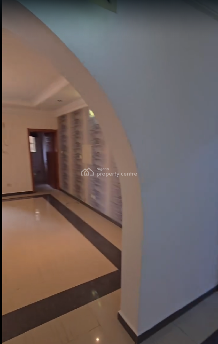 Spacious 3-bedroom Apartment on The Ground Floor, Lekki Phase 1, Lekki, Lagos, Flat / Apartment for Rent