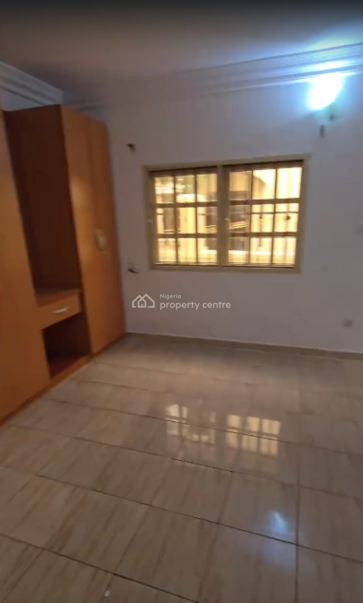 Spacious 3-bedroom Apartment on The Ground Floor, Lekki Phase 1, Lekki, Lagos, Flat / Apartment for Rent