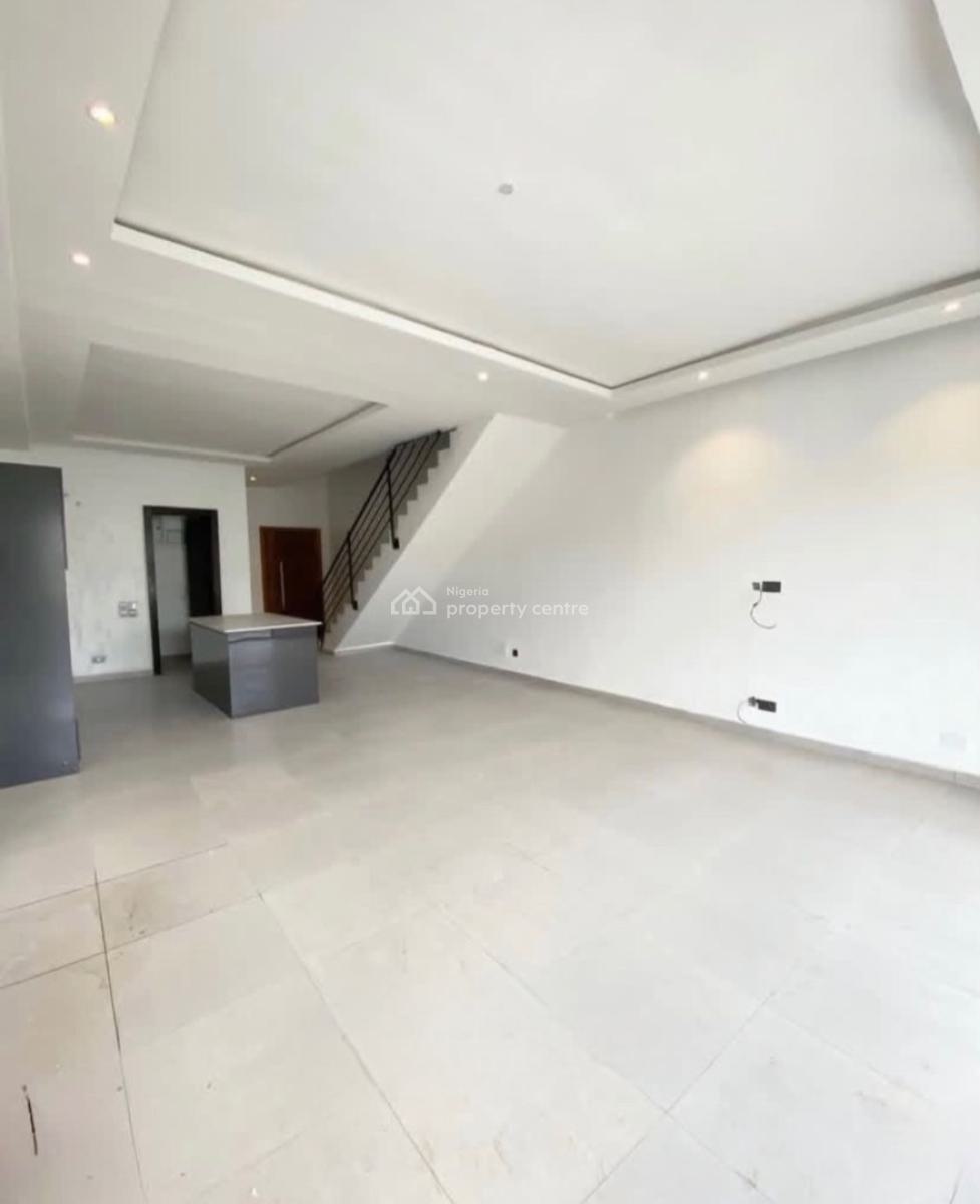 2 Bedrooms, Lekki Phase 1, Lekki, Lagos, Terraced Duplex for Rent