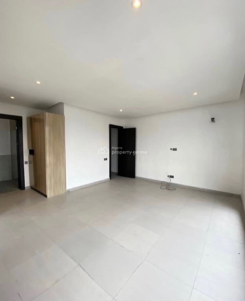 2 Bedrooms, Lekki Phase 1, Lekki, Lagos, Terraced Duplex for Rent