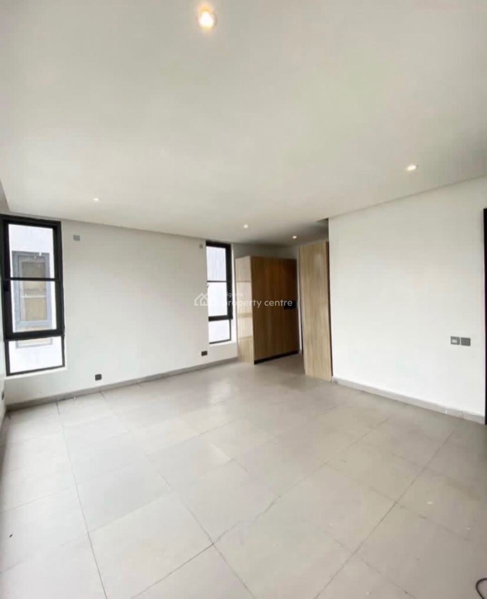 2 Bedrooms, Lekki Phase 1, Lekki, Lagos, Terraced Duplex for Rent