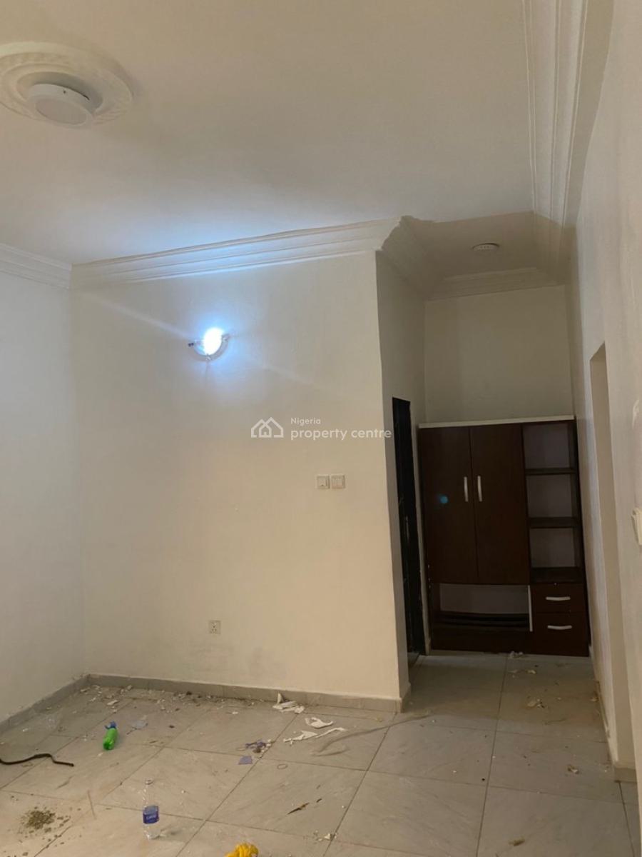 Clean 1 Bedroom Flat  Jahi, Jahi, Jahi, Abuja, Mini Flat (room and Parlour) for Rent