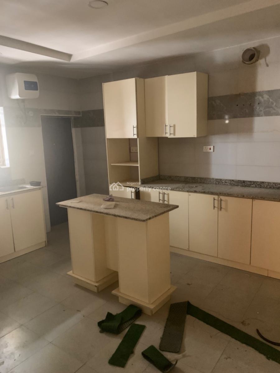 3 Bedroom Flat on The First Floor., Durumi District, Abuja, Durumi, Abuja, Flat / Apartment for Rent