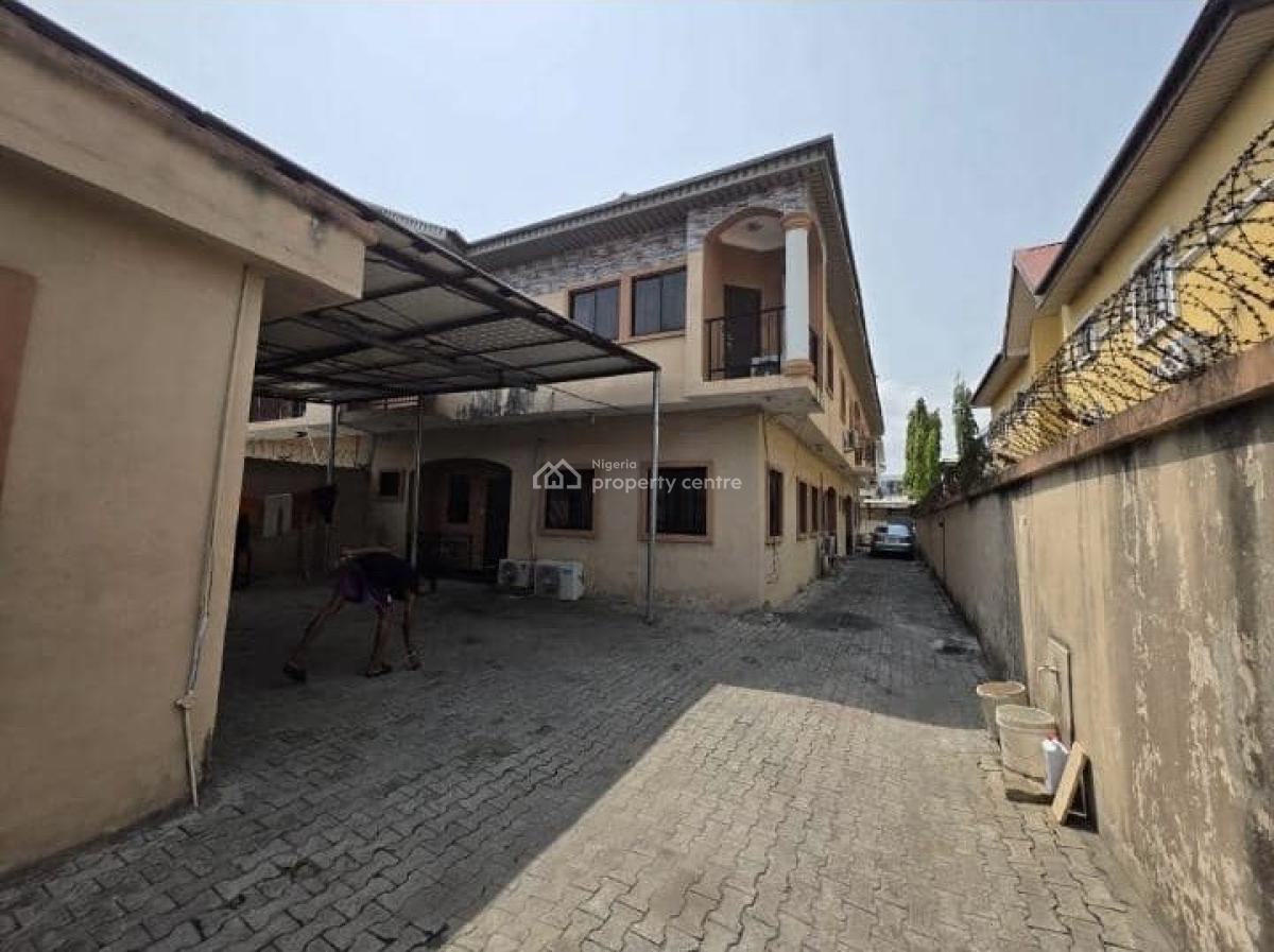 Spacious 4 Bedroom Semi Detached Duplex + Bq, Off Admiralty Way, Lekki Phase 1, Lekki, Lagos, Semi-detached Duplex for Rent