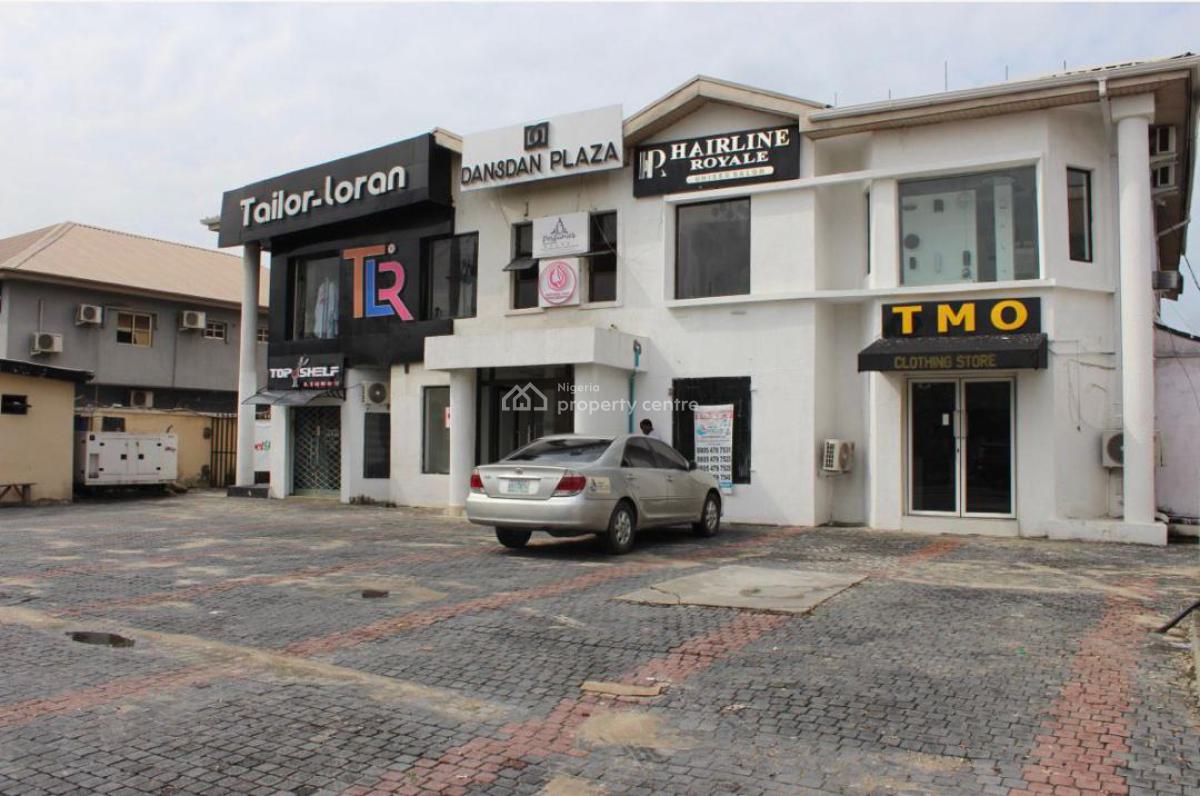2 in 1 Shop Space Upper Floor Facing a Very Busy Road Available, Emma Abimbola Street, Lekki Phase 1, Lekki, Lagos, Shop for Rent
