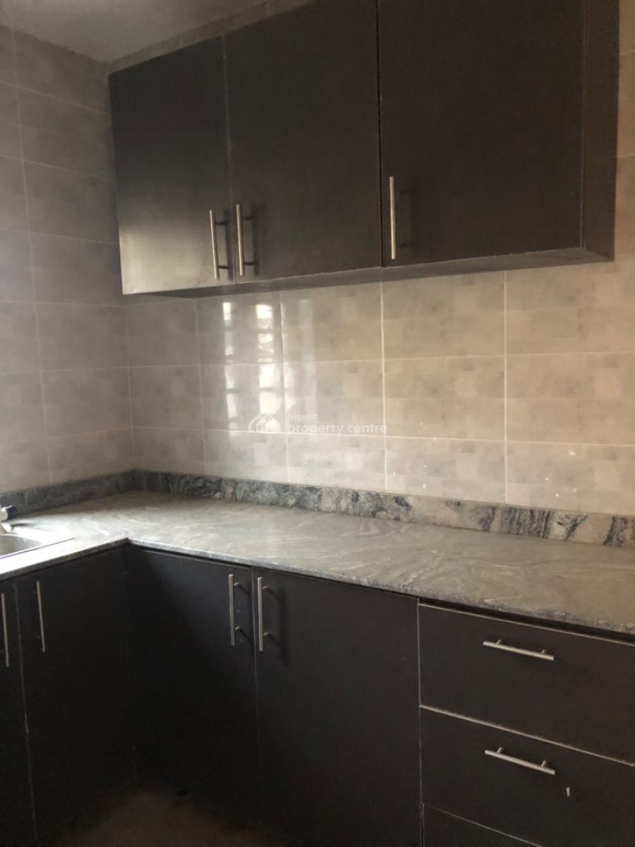 Lovely 2 Bedroom Flat at Makogi Magboro, Magboro, Magboro, Ogun, Flat / Apartment for Rent