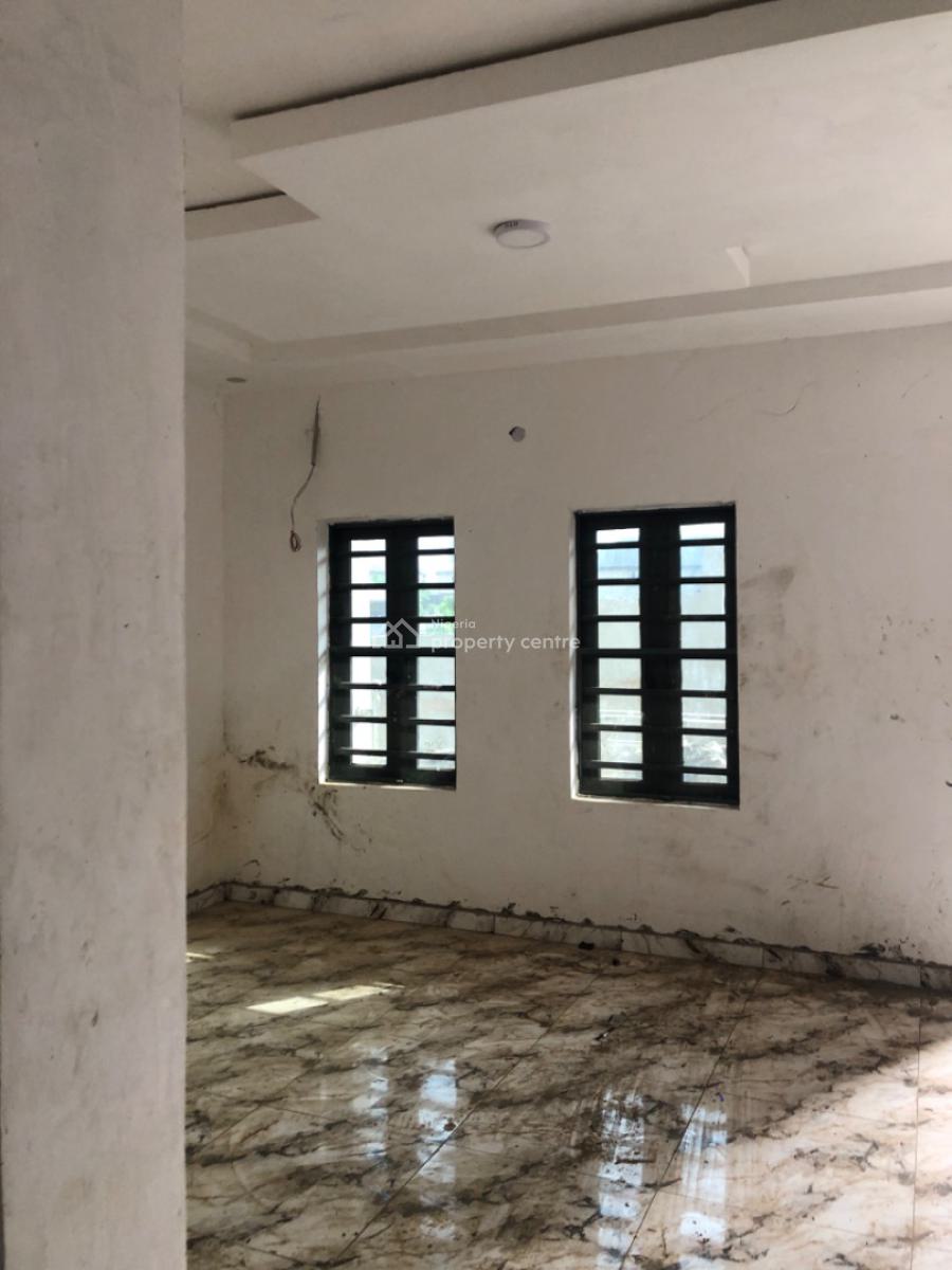 Lovely 2 Bedroom Flat at Makogi Magboro, Magboro, Magboro, Ogun, Flat / Apartment for Rent