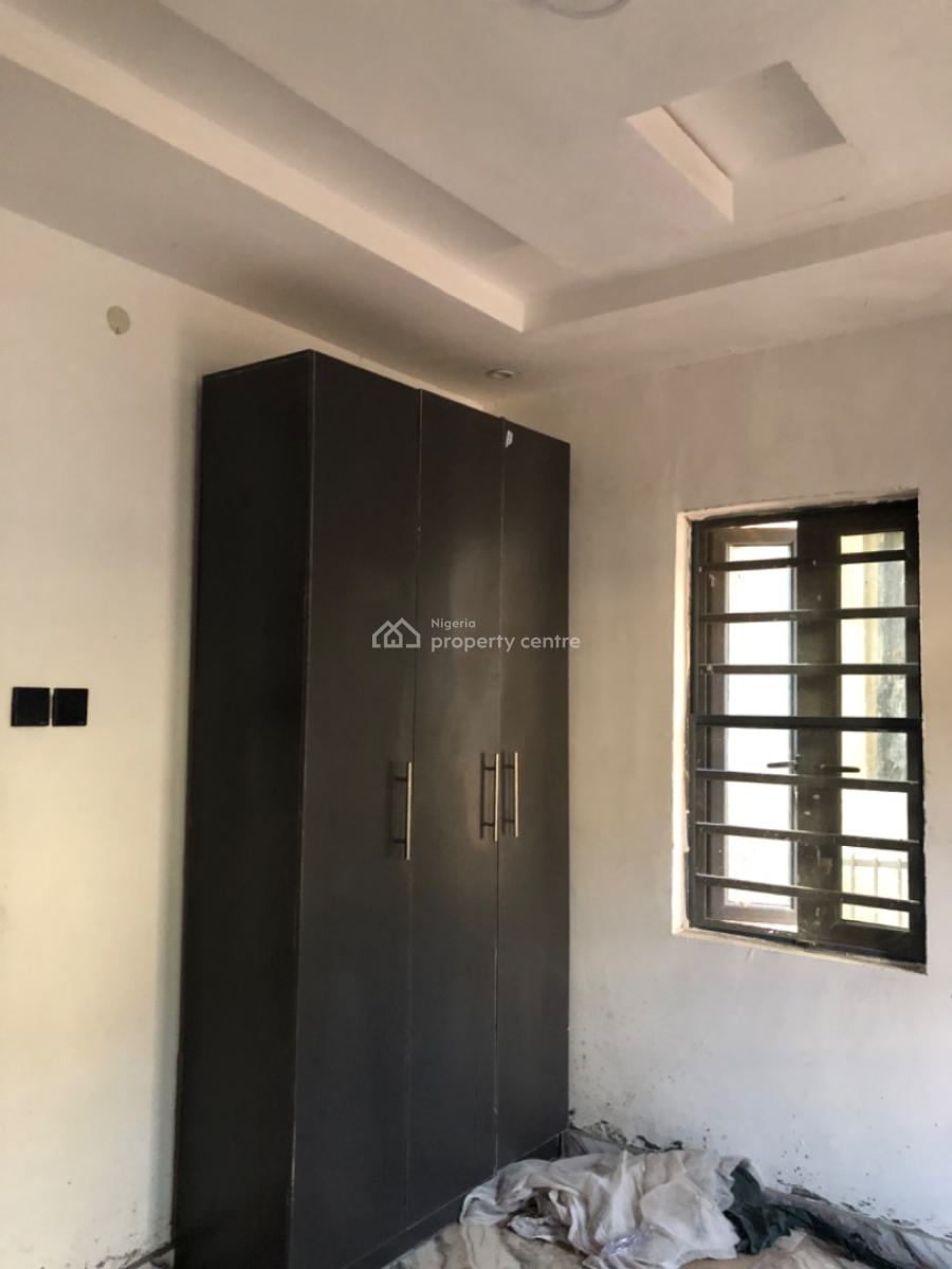 Lovely 2 Bedroom Flat at Makogi Magboro, Magboro, Magboro, Ogun, Flat / Apartment for Rent