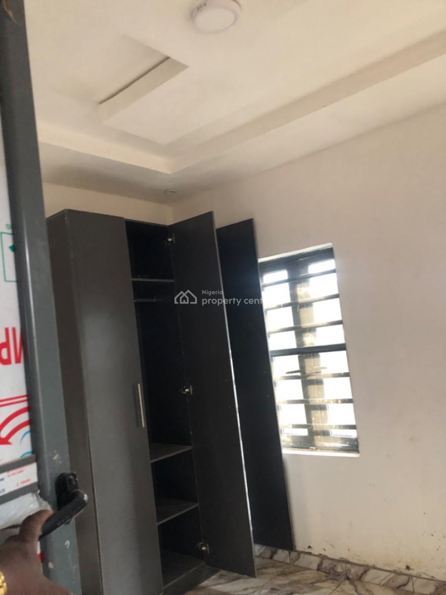 Lovely 2 Bedroom Flat at Makogi Magboro, Magboro, Magboro, Ogun, Flat / Apartment for Rent