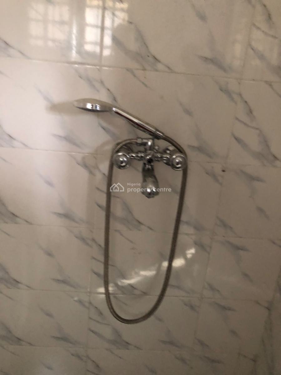 Lovely 2 Bedroom Flat at Makogi Magboro, Magboro, Magboro, Ogun, Flat / Apartment for Rent