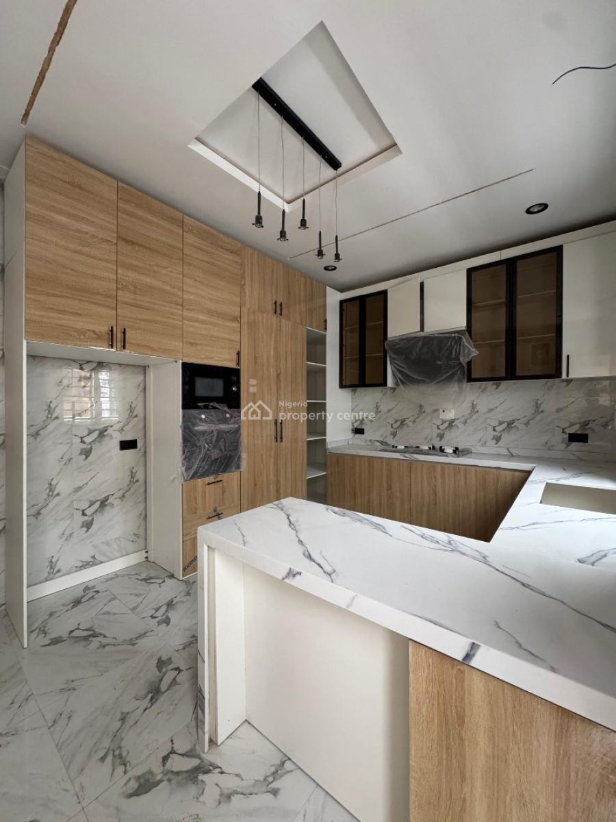 Contemporary 4-bedroom Semi-detached with Bq, Idado, Lekki, Lagos, Semi-detached Duplex for Sale