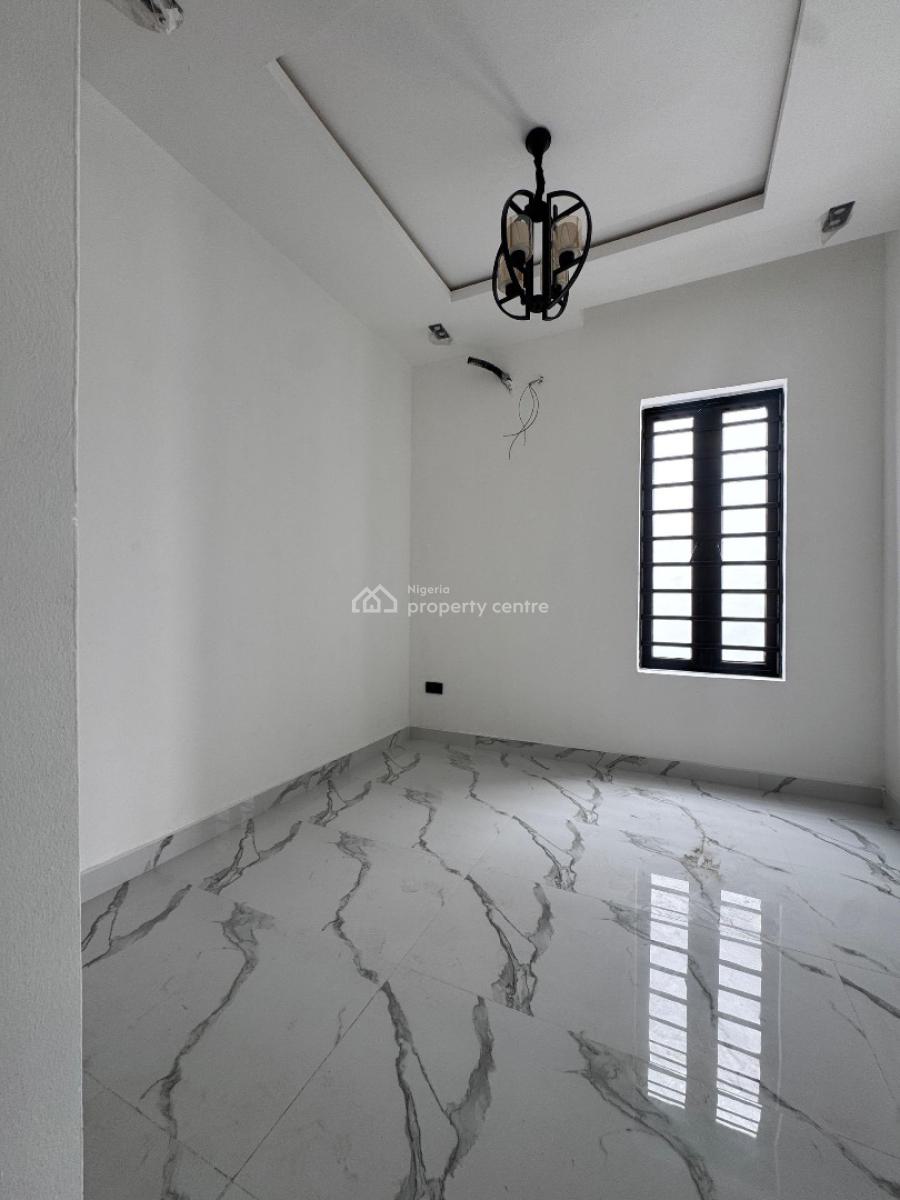 Contemporary 4-bedroom Semi-detached with Bq, Idado, Lekki, Lagos, Semi-detached Duplex for Sale