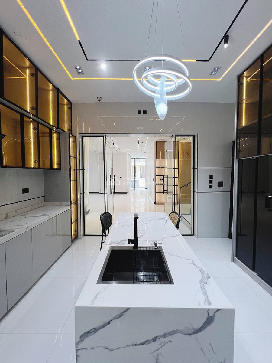 5bedrooms Fully Detached Duplex, Conservation Road, Lekki, Lagos, Detached Duplex for Sale