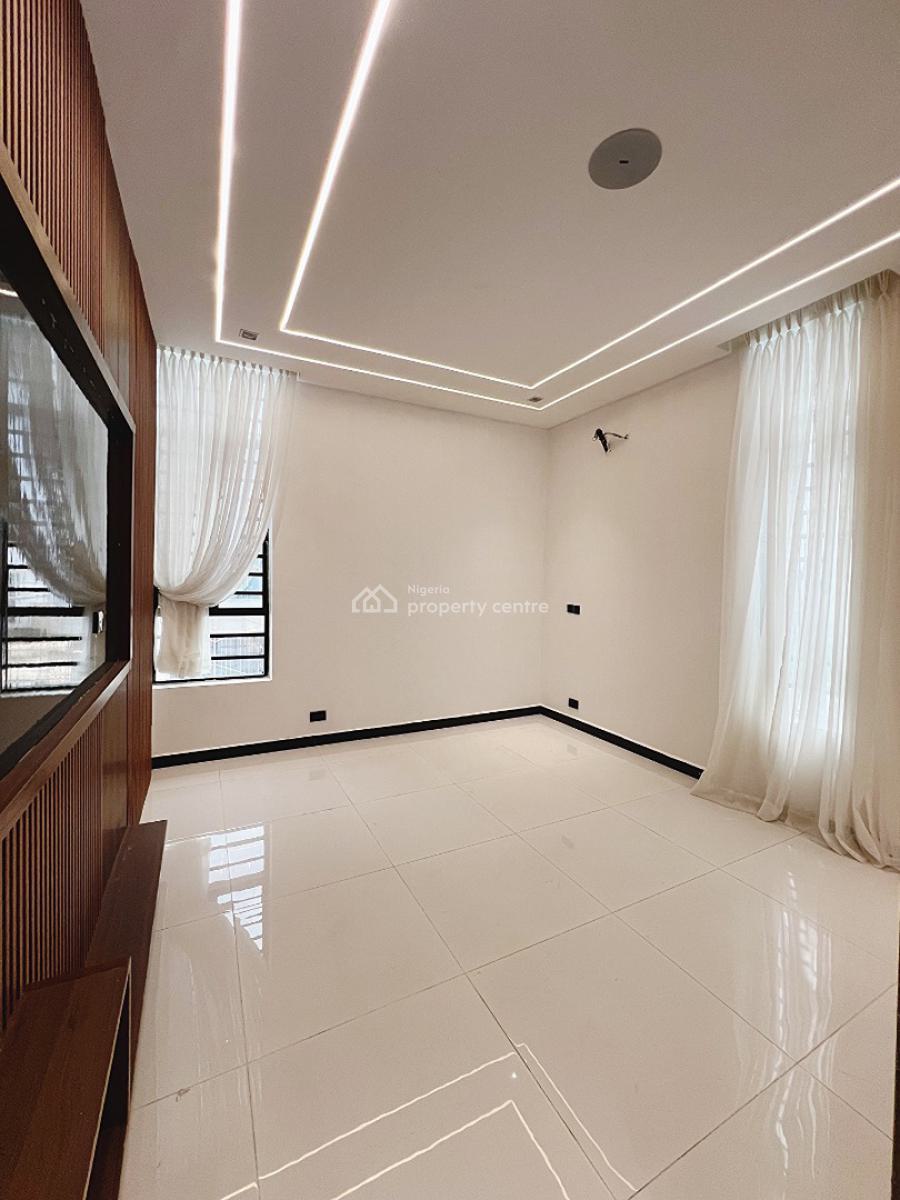 5bedrooms Fully Detached Duplex, Conservation Road, Lekki, Lagos, Detached Duplex for Sale