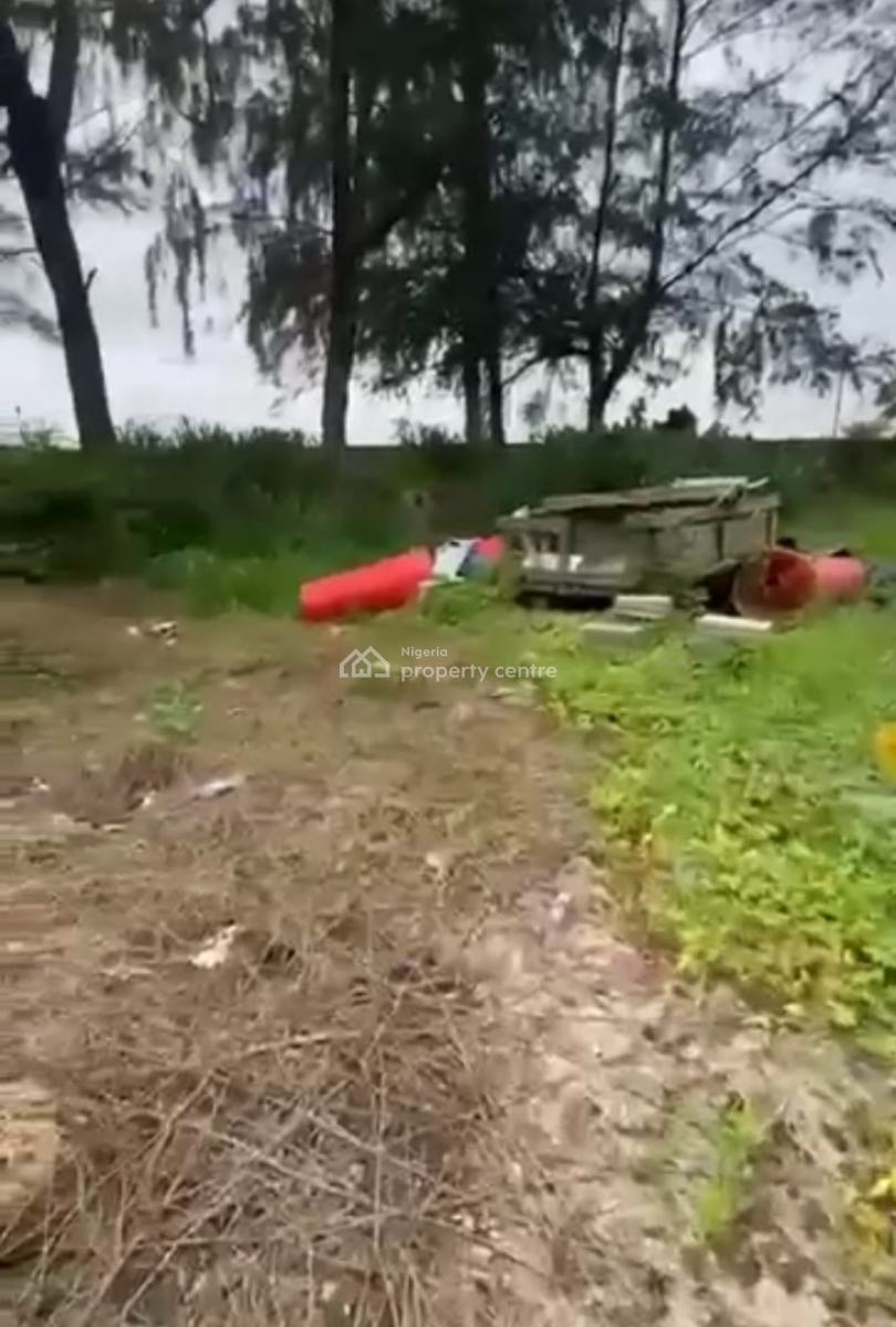 Size: 4500sqmts Massive Plot of Land in a Fantastic, Banana Island, Ikoyi, Lagos, Mixed-use Land for Sale