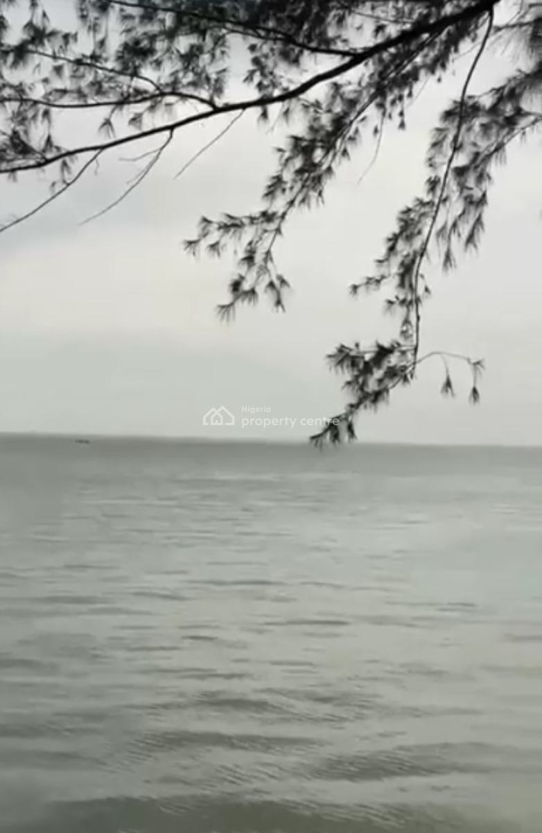 Size: 4500sqmts Massive Plot of Land in a Fantastic, Banana Island, Ikoyi, Lagos, Mixed-use Land for Sale