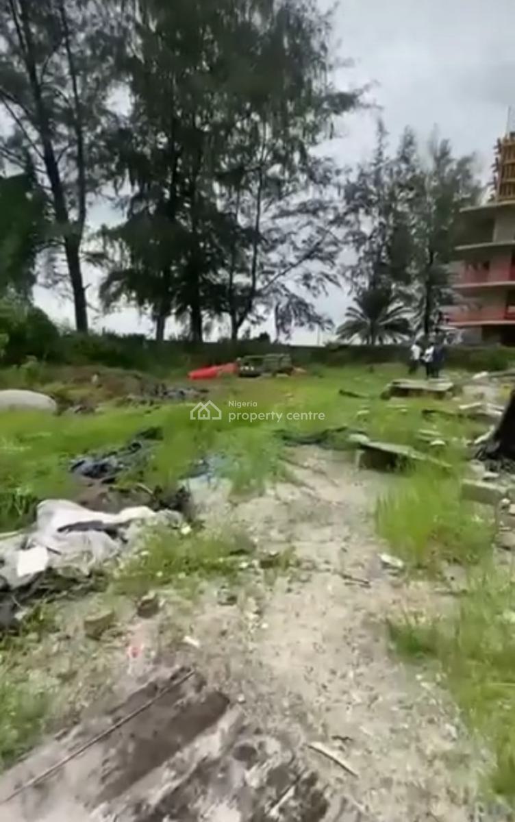 Size: 4500sqmts Massive Plot of Land in a Fantastic, Banana Island, Ikoyi, Lagos, Mixed-use Land for Sale