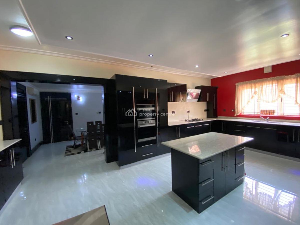 Fully Furnished 8 Bedroom Standalone Duplex, Guzape, Guzape District, Abuja, Detached Duplex for Sale