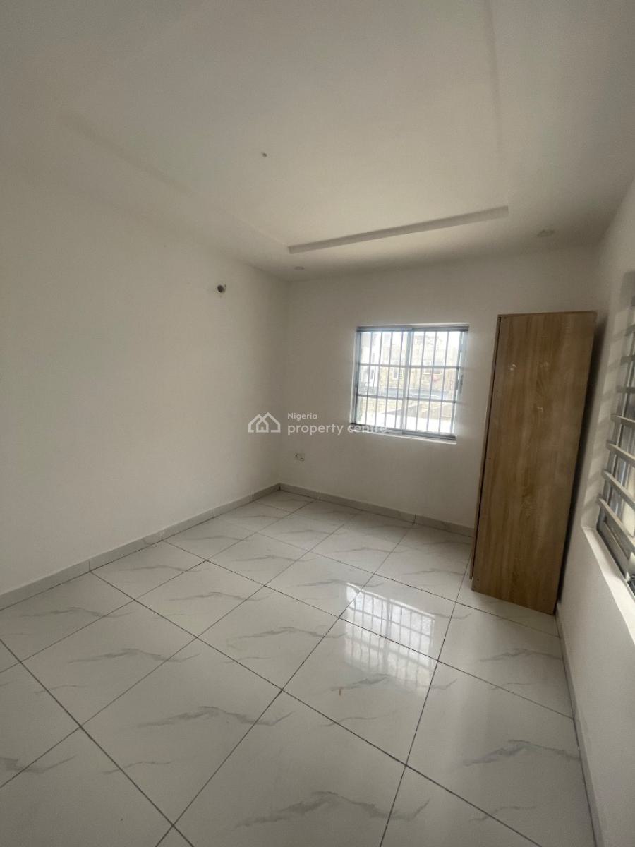 2bedroom Flat Upstairs at Lekki Lagos, Lekki Conservative Way, Lekki, Lagos, Flat / Apartment for Rent