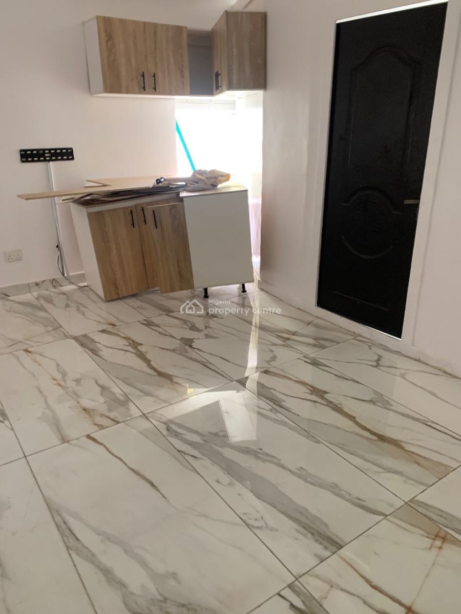 Mini Flat, Paradise 3 Chevron Drive, Lekki, Lagos, Mini Flat (room and Parlour) for Rent