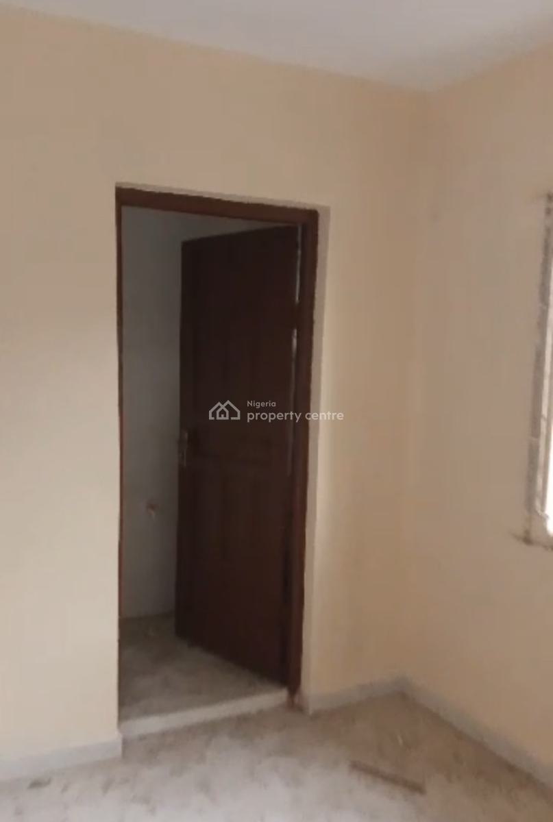Descent 2 Bedroom Apartment, Egbeda, Alimosho, Lagos, Flat / Apartment for Rent