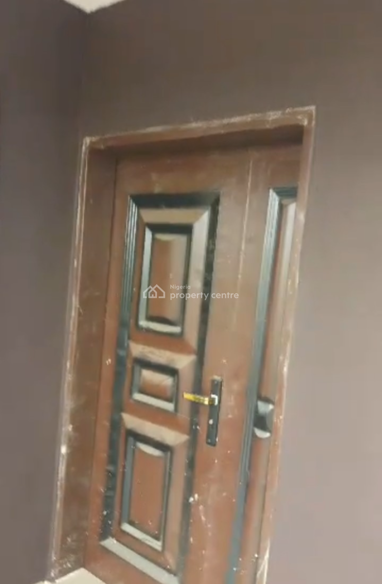 Descent 2 Bedroom Apartment, Egbeda, Alimosho, Lagos, Flat / Apartment for Rent