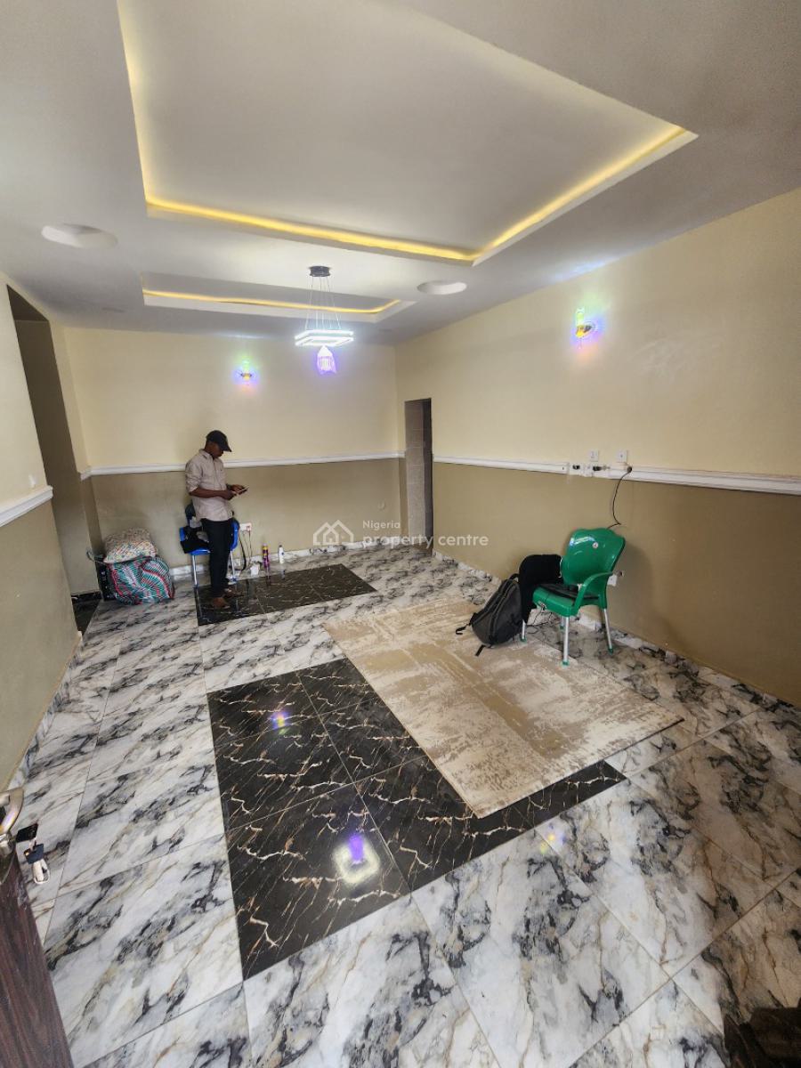 Luxury One Bedroom Block of Flat, News Engineering Dawaki., Dawaki, Gwarinpa, Abuja, Flat / Apartment for Rent