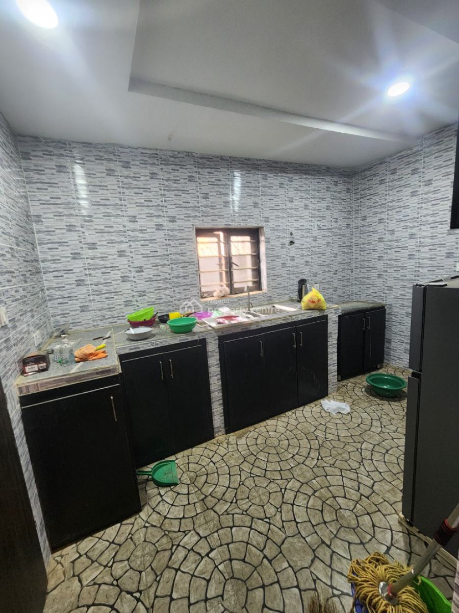 Luxury One Bedroom Block of Flat, News Engineering Dawaki., Dawaki, Gwarinpa, Abuja, Flat / Apartment for Rent