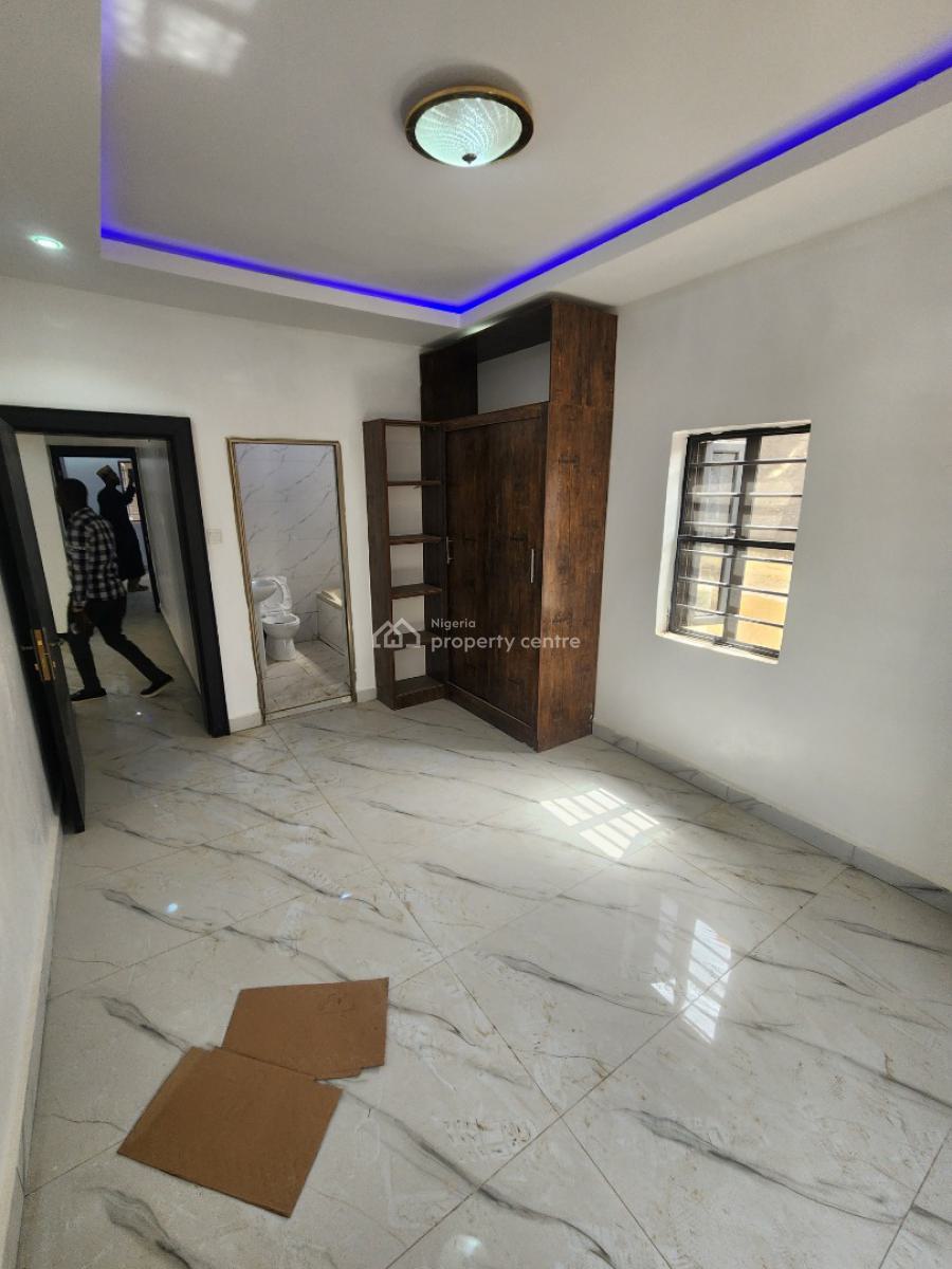 Luxury Two Bedroom Block of Flat, News Engineering Dawaki, Dawaki, Gwarinpa, Abuja, Flat / Apartment for Rent