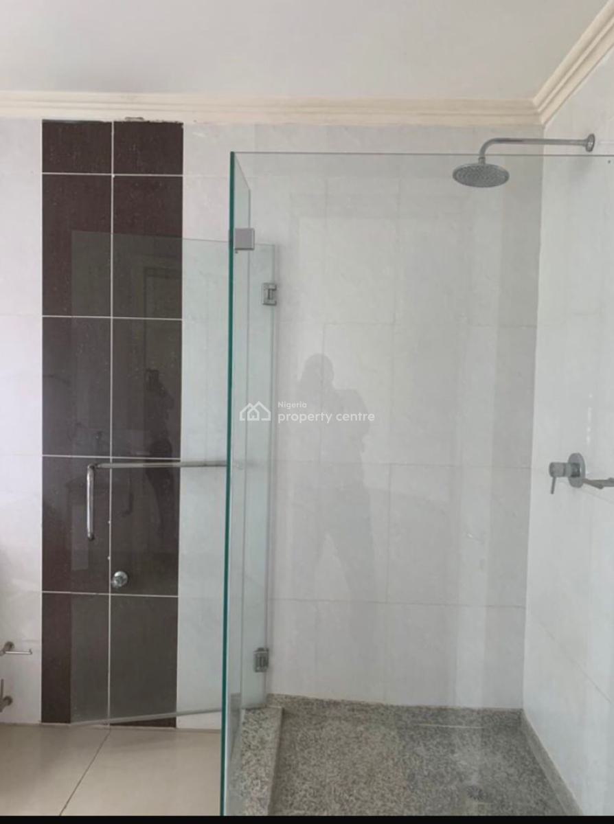 a Mini-estate of 25 Units of Luxury Flats Pool and Gym  Available, Banana Island Estate, Ikoyi, Lagos, House for Sale