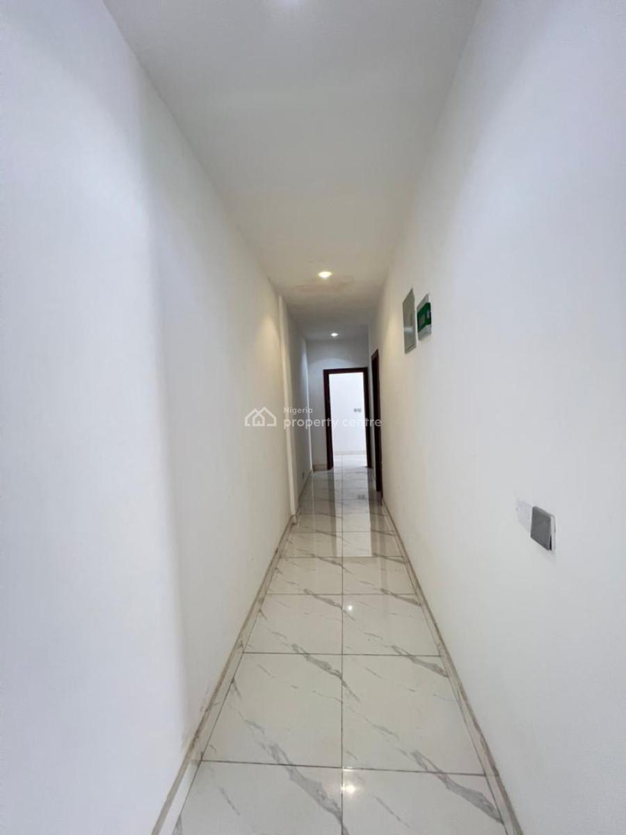 Contemporary 2 Bedroom Apartment Suitable for Investment in Lekki, Lekki Phase 1, Lekki, Lagos, Flat / Apartment for Sale