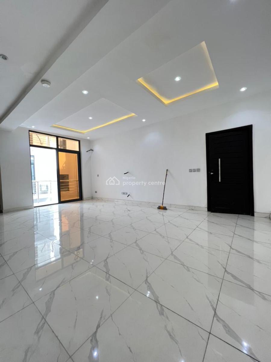 Contemporary 2 Bedroom Apartment Suitable for Investment in Lekki, Lekki Phase 1, Lekki, Lagos, Flat / Apartment for Sale