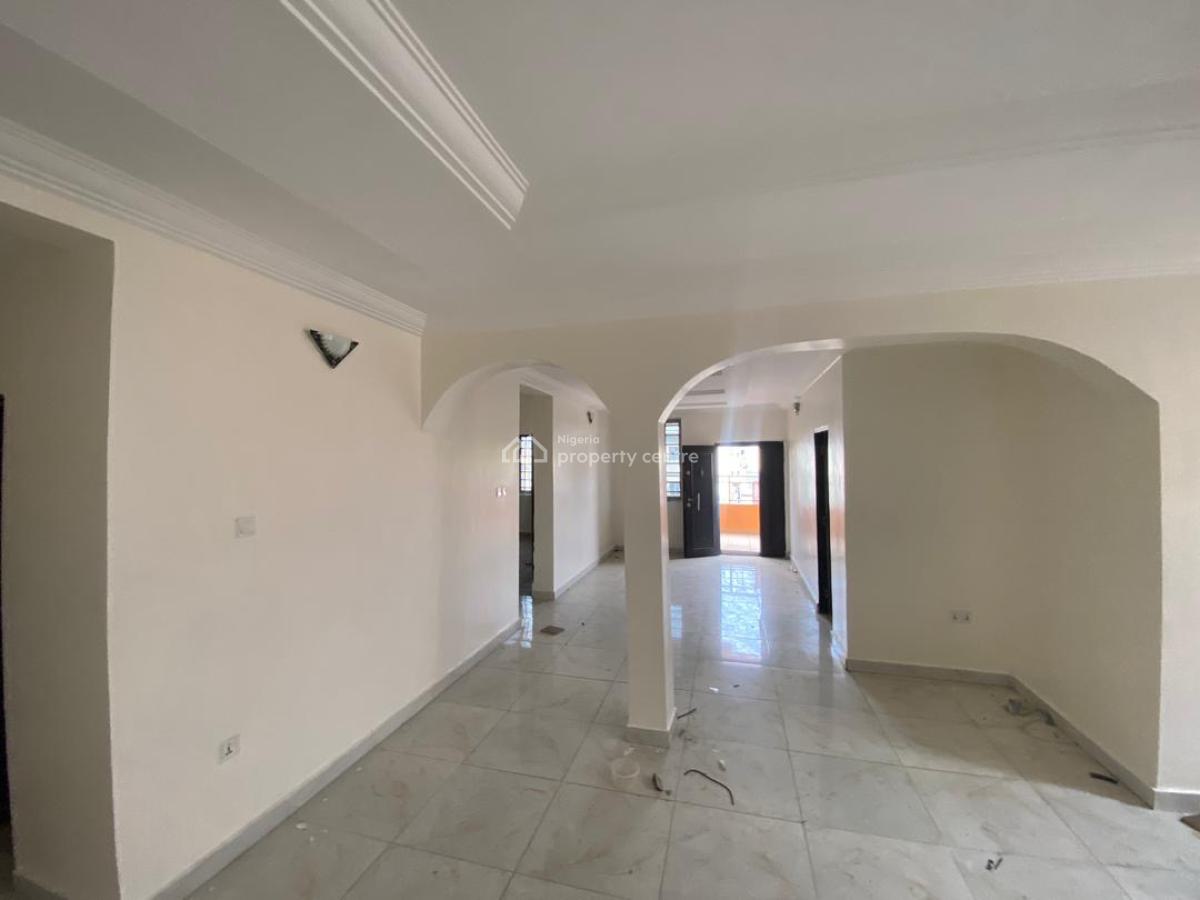 Spacious 3 Bedroom Apartment, Lekki Right Side, Lekki Phase 1, Lekki, Lagos, Flat / Apartment for Rent