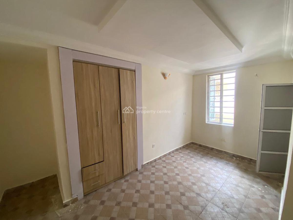 Spacious 3 Bedroom Apartment, Lekki Right Side, Lekki Phase 1, Lekki, Lagos, Flat / Apartment for Rent