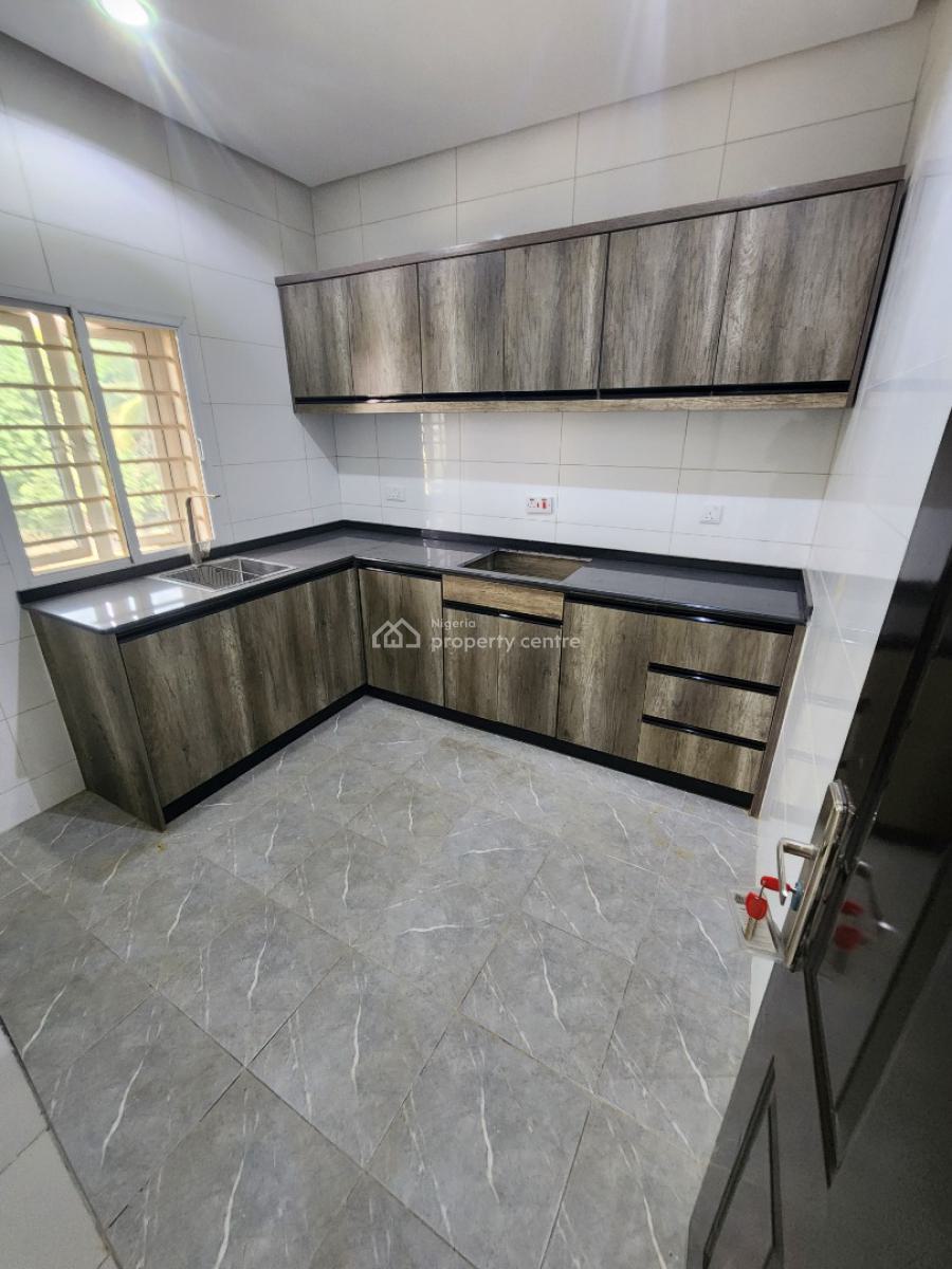 Luxury Two Bedroom Block of Flat, News Engineering Dawaki, Dawaki, Gwarinpa, Abuja, Flat / Apartment for Rent