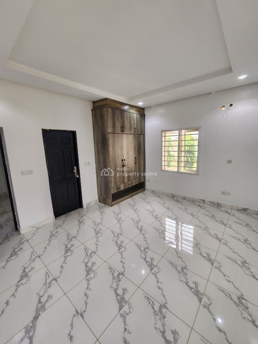 Luxury Two Bedroom Block of Flat, News Engineering Dawaki, Dawaki, Gwarinpa, Abuja, Flat / Apartment for Rent