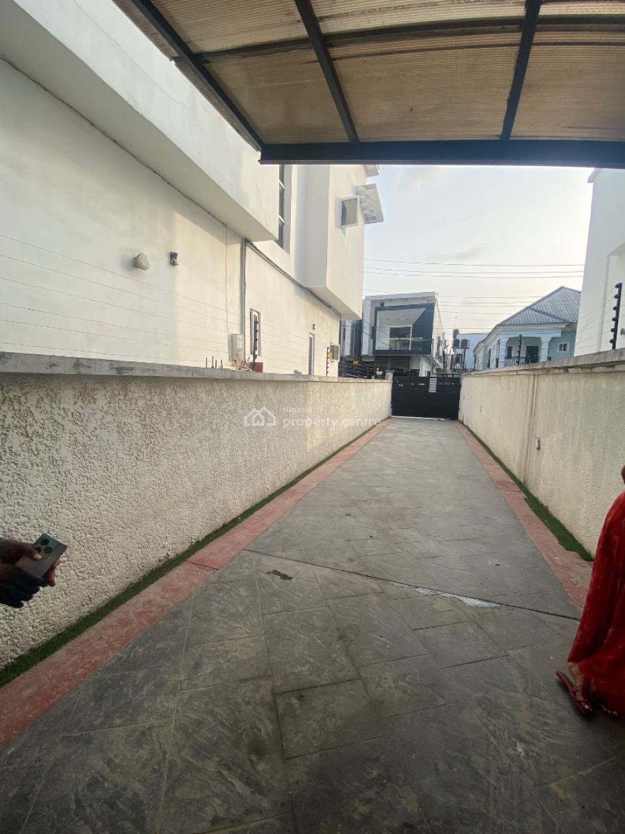 Spacious 4 Bedroom Semi Detached Duplex with Bq, Ajah, Lagos, Semi-detached Duplex for Rent