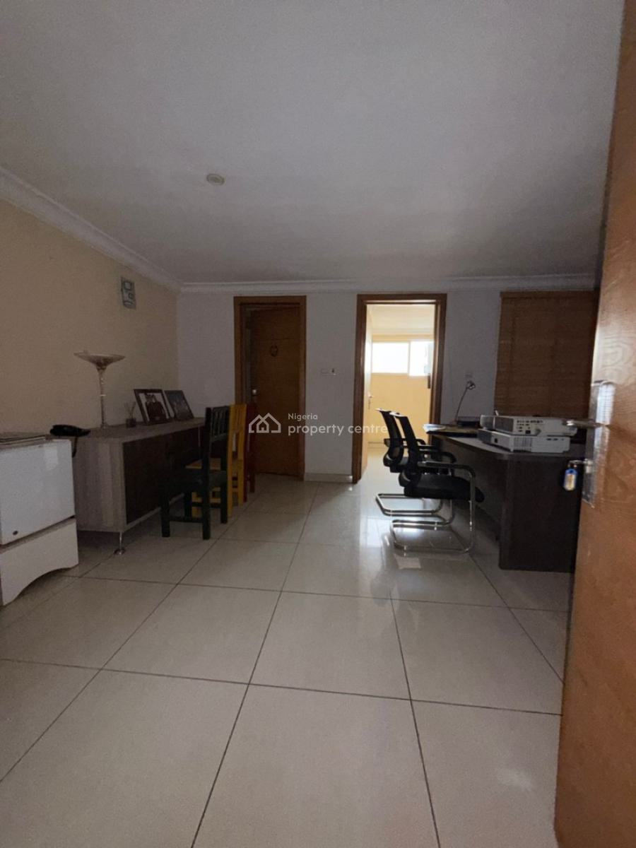 a Well Maintained, Self Serviced 5 Bedroom Semi Detached House with Bq, Lekki Right, Lekki, Lagos, Commercial Property for Rent