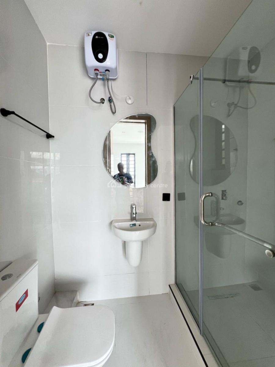 Well-finished 2-bedroom Apartment, Ikate, Lekki, Lagos, Flat / Apartment for Rent