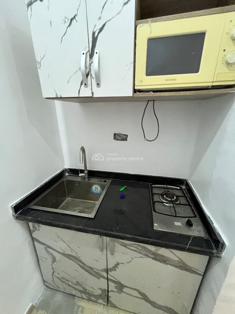 Partly Furnished and Fully Serviced Room & Parlour in Osapa London, Osapa, Lekki, Lagos, Mini Flat (room and Parlour) for Rent