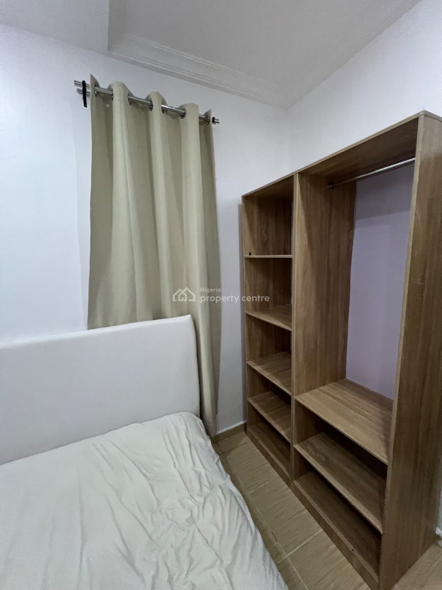 Partly Furnished and Fully Serviced Room & Parlour in Osapa London, Osapa, Lekki, Lagos, Mini Flat (room and Parlour) for Rent