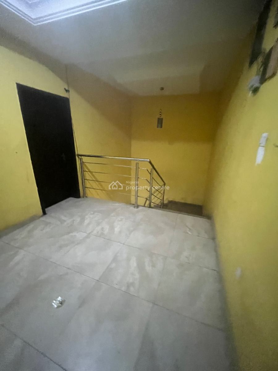 Luxury Well Ventilated Single Room in a Shared Apartment, Lekki Peninsula Scheme 2 Abraham Adesanya, Ajah, Lagos, Flat / Apartment for Rent
