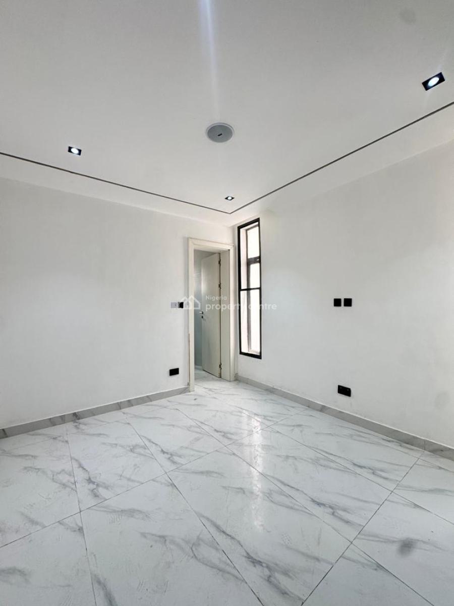 Luxury 2  Bedroom Apartment  Off Freedom Way, Freedom Way, Lekki Phase 1, Lekki, Lagos, Flat / Apartment for Sale