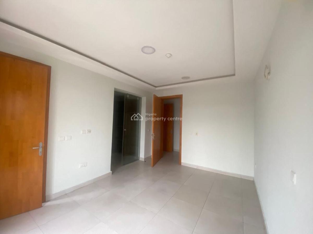 Top-notch 3-bedroom Apartment in Lekki, Lekki Phase 1, Lekki, Lagos, Flat / Apartment for Rent