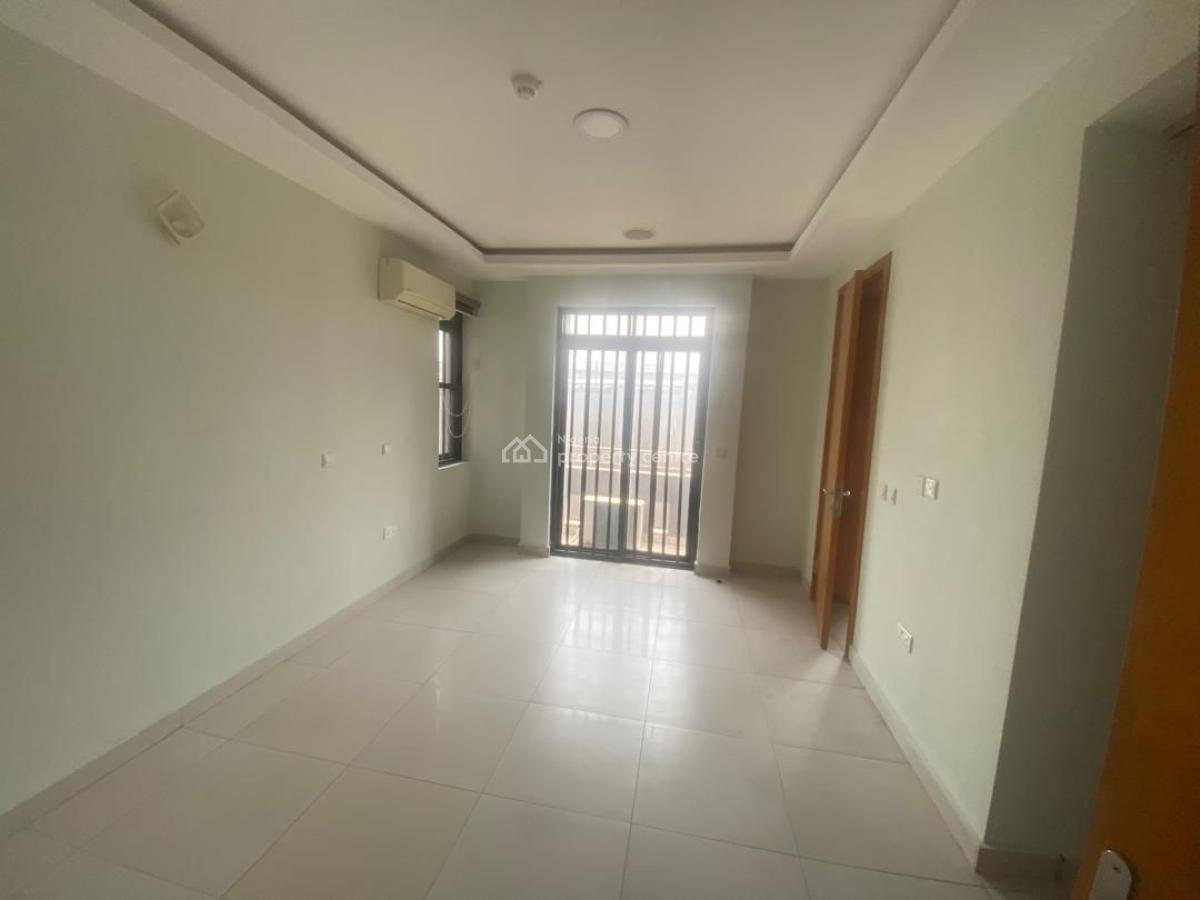 Top-notch 3-bedroom Apartment in Lekki, Lekki Phase 1, Lekki, Lagos, Flat / Apartment for Rent