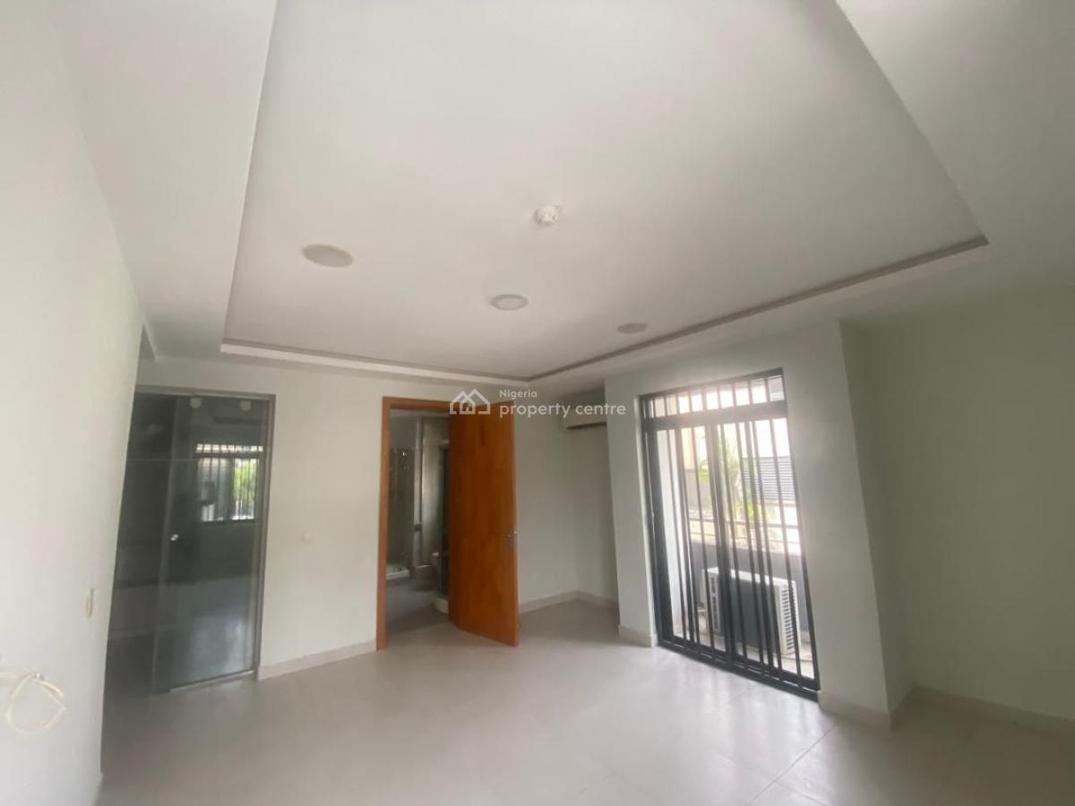 Top-notch 3-bedroom Apartment in Lekki, Lekki Phase 1, Lekki, Lagos, Flat / Apartment for Rent