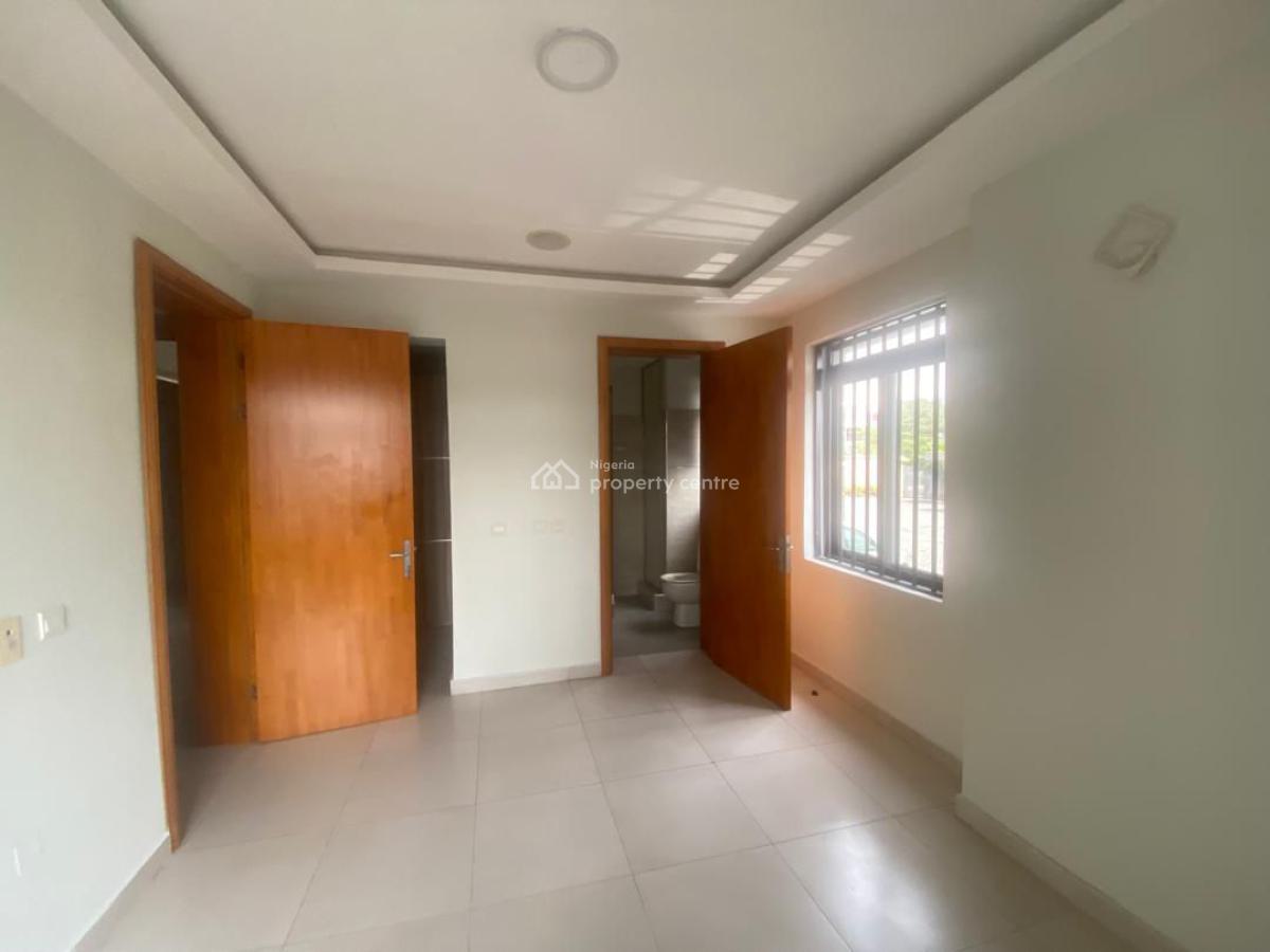 Top-notch 3-bedroom Apartment in Lekki, Lekki Phase 1, Lekki, Lagos, Flat / Apartment for Rent