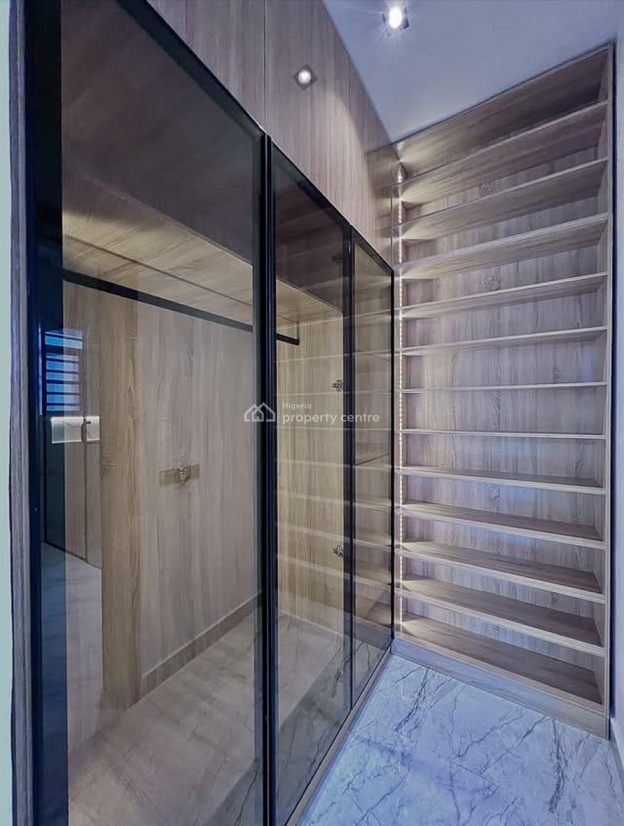 Luxury 4 Bedroom Apartment with Bq, Lekki Phase 1, Lekki, Lagos, Flat / Apartment for Sale
