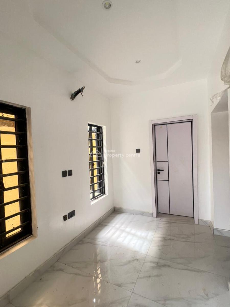 5 Bedroom Semi Detached Duplex with Bq, Magodo Gra Phase 1, Gra Phase 1, Magodo, Lagos, Semi-detached Duplex for Sale