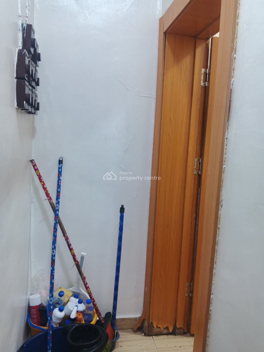 an Existing Restaurant Available on a Major Road, Muritala Muhammed Way, Yaba, Lagos, Restaurant / Bar for Sale